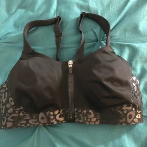 VS Sport - incredible knockout ultra max bra